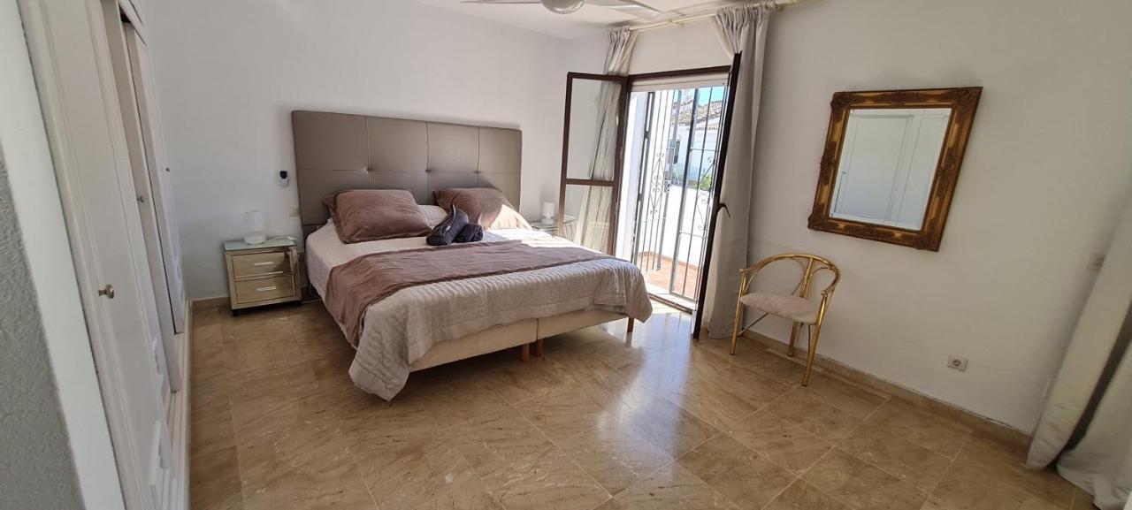Maison Marbella Proche De La Mer Kültér fotó