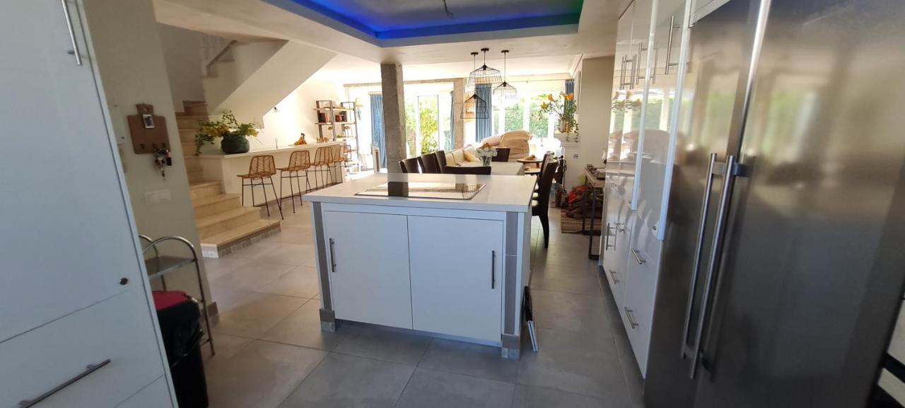 Maison Marbella Proche De La Mer Kültér fotó