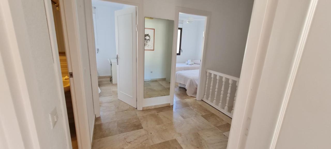 Maison Marbella Proche De La Mer Kültér fotó