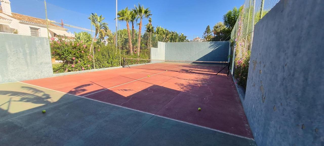 Maison Marbella Proche De La Mer Kültér fotó