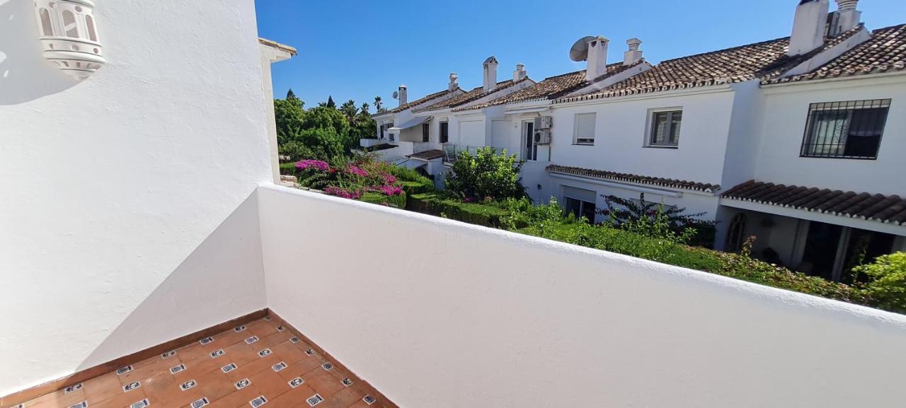 Maison Marbella Proche De La Mer Kültér fotó