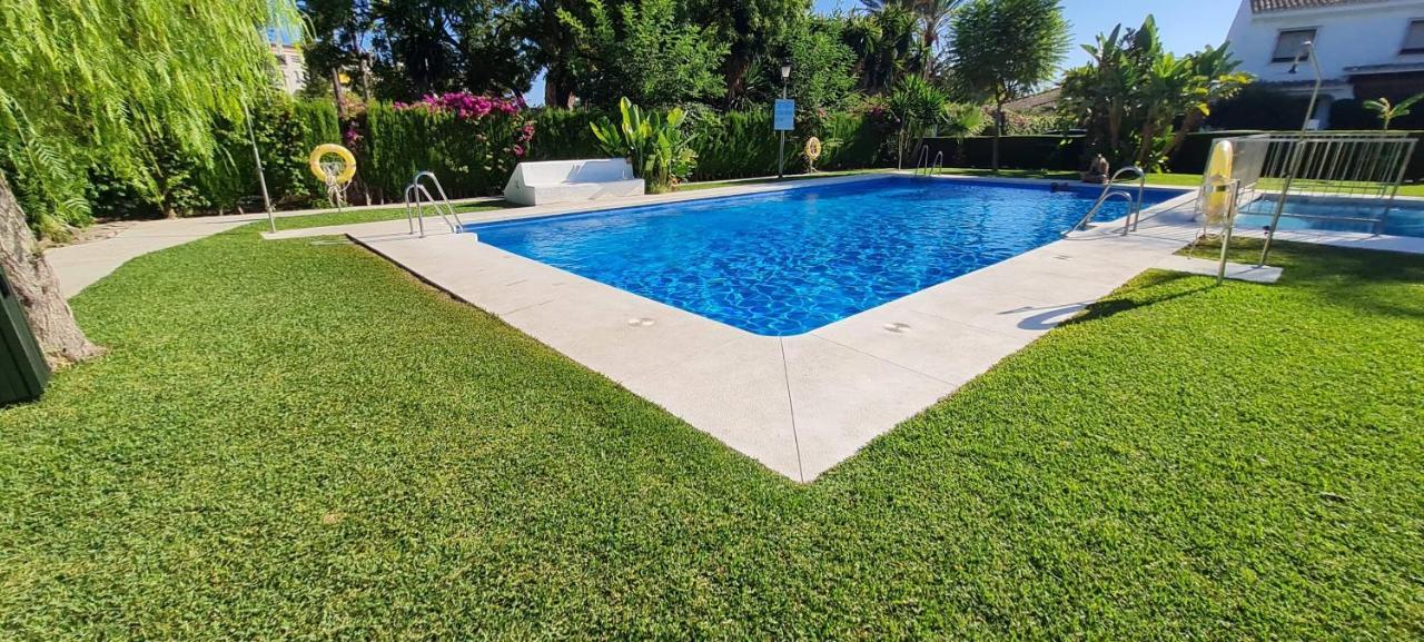 Maison Marbella Proche De La Mer Kültér fotó